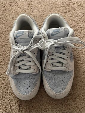 Nike Low-Top Sneakers in Pale Blue and White